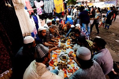 Fasting Days And Feasting Nights At Delhi's Buzzing Jama Masjid