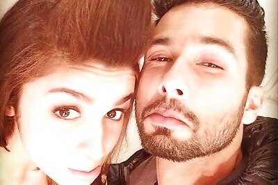 Snapshot: Alia Bhatt posts a grumpy selfie with Sahid Kapoor on the last day of  'Shaandaar' shoot