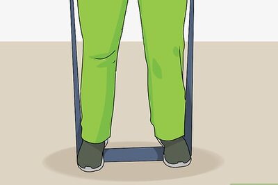 How to Do Bicep Curl Resistance Band Exercises