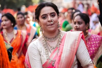 Actress Kunjika Kalwint’s Photos Of Gudi Padwa Celebrations At Girgaon Parade Viral