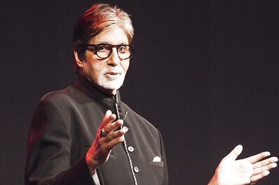 Amitabh Bachchan praises Cyrus Broacha for funny antics