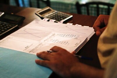 How restaurants dupe customers in the name of service tax and service charges