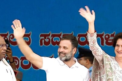 Siddaramaiah's Swearing-in Ceremony Turns into a Show of Strength for Opposition Parties