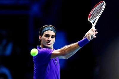 Roger Federer storms into ABN AMRO World Round 2