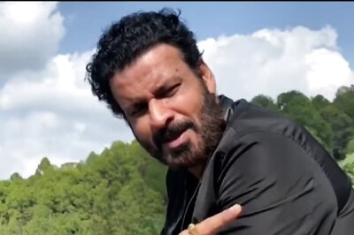 Manoj Bajpayee Recites Milap Zaveri's Poem 'Bhagwan Aur Khuda' on Communal Harmony