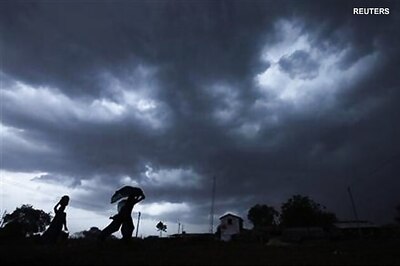Monsoon likely to hit Kerala a day earlier: IMD
