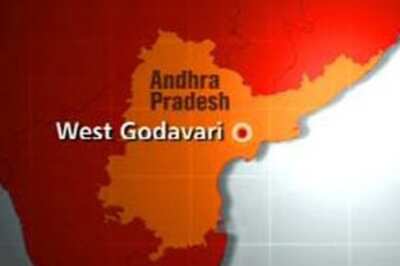 Boat capsizes in Godavari river, at least 9 dead