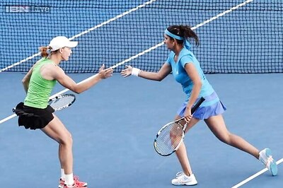 Sania Mirza-Cara Black enter semis at year-end WTA Finals