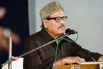 Legendary singer Manna Dey's stable but critically ill