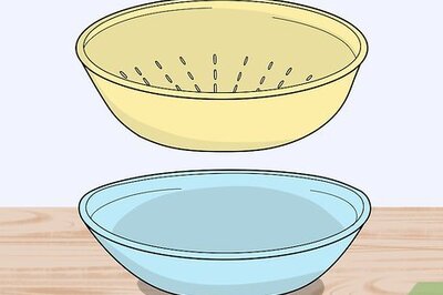 How to Make a Litter Box for Your Rabbit