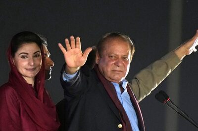 Pakistan: Nawaz Sharif to Launch Election Campaign as Front-Runner for Fourth PM Term