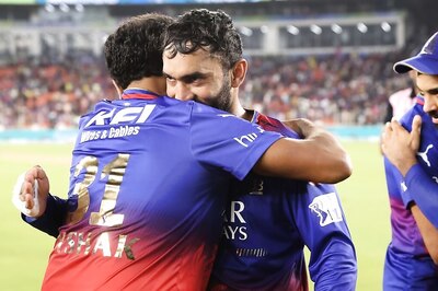 Watch: Emotional Dinesh Karthik Gets Consoled by Virat Kohli And Other RCB Stars After IPL 2024 Elimination