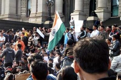 Aus sends cops, profs to India for damage control