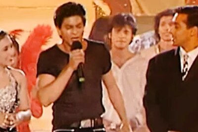 SRK Once Called Out Salman Khan For Accepting Award After He Vowed Not To Receive Them