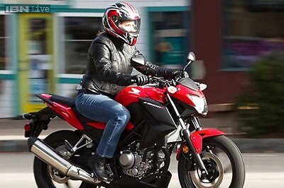2015 Honda CB300F unveiled