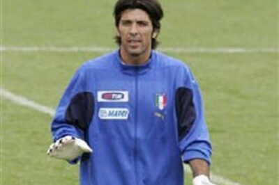 Buffon rejoins squad after questioning