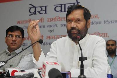 In Meeting With Amit Shah, Paswan Seeks Ordinance on Crimes Against Dalits, Special Status for Bihar