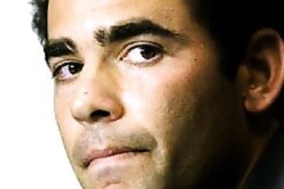 'Pistol' Pete Sampras returns to court