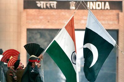 Pakistan Set to Expel Two Indian Diplomats in Retaliatory Move