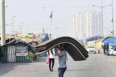 Pack Up: Farmers at Singhu Dismantle a Makeshift Town, Many Leave for Home