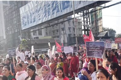 News18 Evening Digest: Jains Protest in Mumbai, Delhi Over Shikharji Turning into Tourist Site, Palitana Temple Vandalism & Other Stories