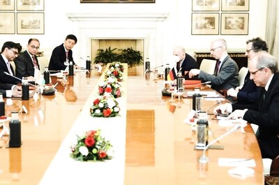 News18 Afternoon Digest: Delhi Draws Distinction Between India, China's Stand on Russia As European Leaders Come Calling & Other Top Stories