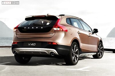 Volvo launches the V40 Cross Country petrol in India at Rs 27 lakh