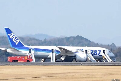 Emergency landing grounds Boeing 787 jets in Japan