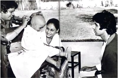 Throwback to Fam Jam Moment from Abhishek Bachchan's Mundan Ceremony