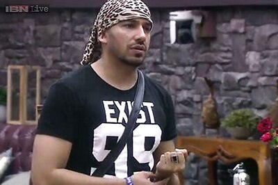 Bigg Boss 8, Day 26: Ali Quli Mirza feels unruly housemates are worse than animals