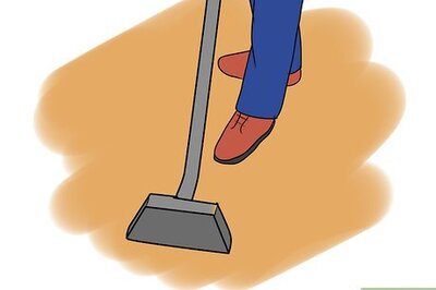 How to Transform Your Dorm Room Into a Romantic Date