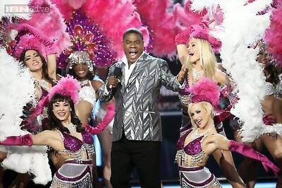 Comedian Tracy Morgan, injured in crash, is improving, says publicist