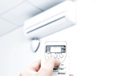 Air-conditioner Makers Look at Sales Lift From Early Summer