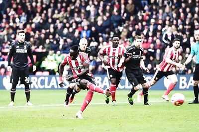 Sadio Mane scores twice as Southampton stun Liverpool  3-2