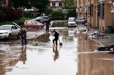 15 Dead After China's Coal Region Receives 3 Months' Rain in A Week, Triggering Floods