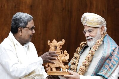 First Time Since Election, K'taka CM Siddaramaiah Meets PM Modi; Cong Chief Also in Attendance