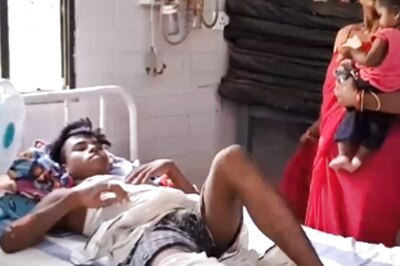 Bihar Hospital Uses Cardboard To Plaster Fractured Leg Of A Man
