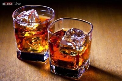 Liking alcohol-related posts on Facebook may promote drinking