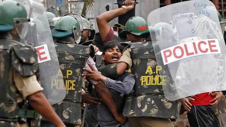 UPA handling Telangana issue unilaterally, says YSR Congress