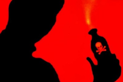 2 Bike-borne Assailants Throw Acid on Woman, Son in Lucknow