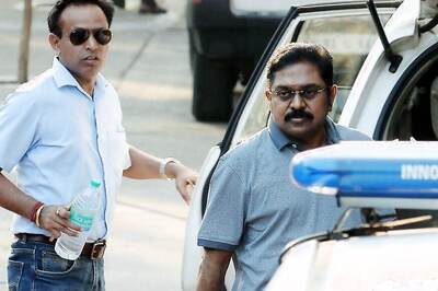 AIADMK Live: TN Opposition Parties Meet President Kovind, Demand Floor Test