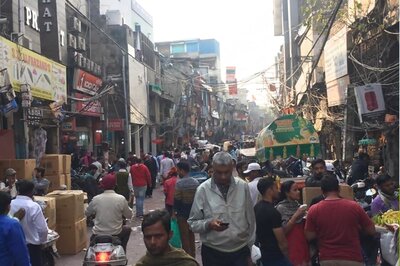 Coronavirus Fears, Communal Violence Spook Delhi Markets; Traders See Little Relief in Coming Days