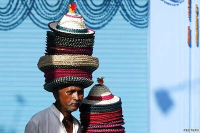 Bill to protect street vendors to be passed soon: Maken