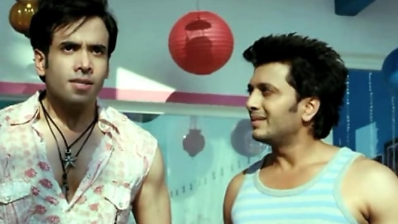 Kyaa Super Kool Hain Hum: Raunchy college gags