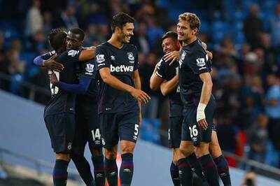West Ham United beat Manchester City 2-1 in the Premier League