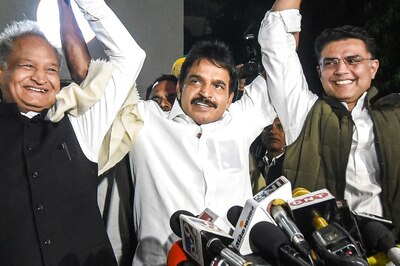 'We Are United': Gehlot, Pilot Seen Together for 1st Time Since 'Gaddar' Remark Ahead of Bharat Jodo Yatra's Rajasthan Leg