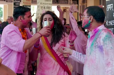 Jolly LLB 2: Akshay Kumar, Huma Qureshi Bring Holi Madness Alive in Go Pagal