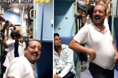Video Of Man Dancing His Heart Out On A Crowded Train Viral
