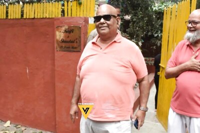 Satish Kaushik Passes Away: Actor's Last Video Before His Death Surfaces, He Smiled For Paparazzi