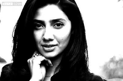 'Humsafar' star Mahira Khan to romance Shah Rukh Khan in 'Raees'